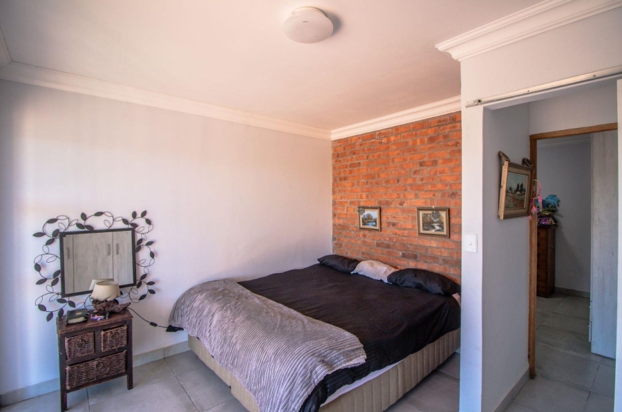 6 Bedroom Property for Sale in Dana Bay Western Cape